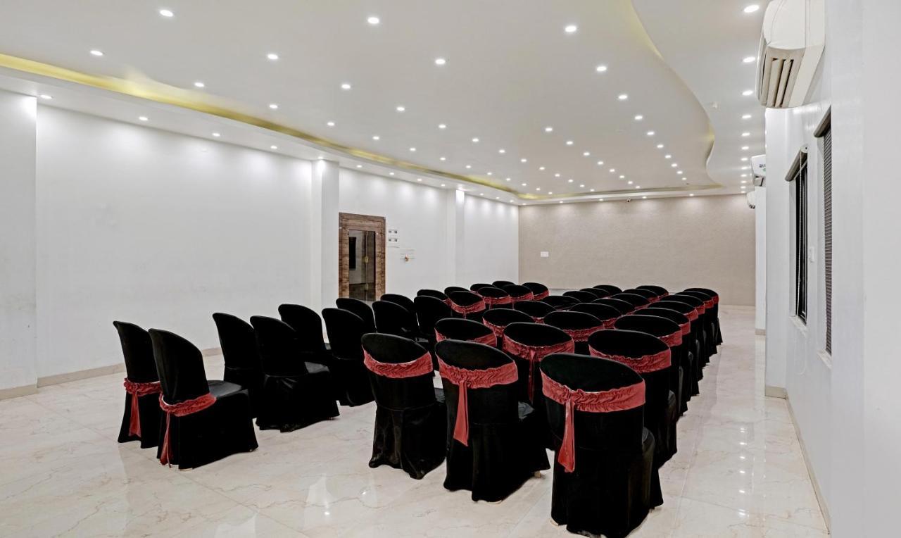 Treebo Varsha Palace أورانغاباد المظهر الخارجي الصورة